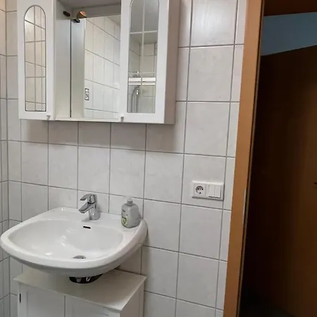 Apartment Familienfreundliche Business Und Ferienwohnung *